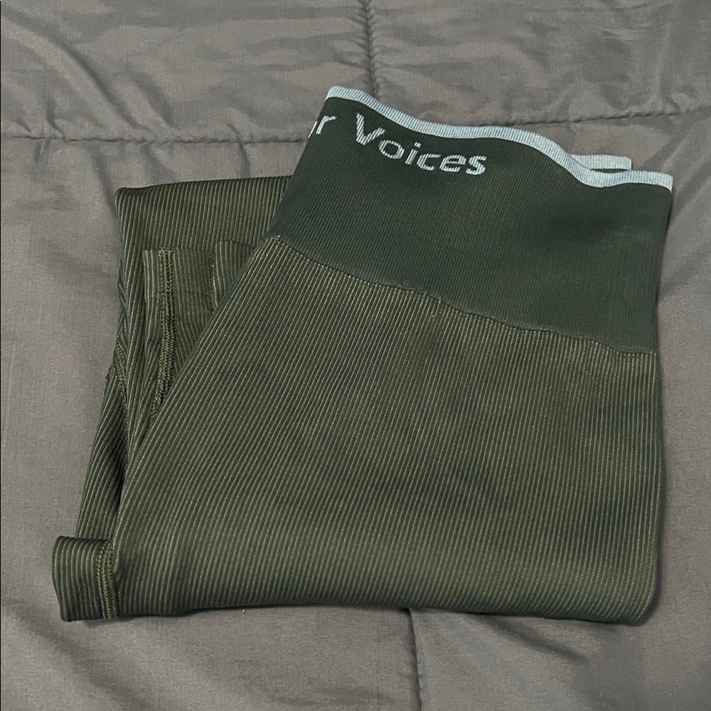 Outdoor Voices Seamless Green Legging *Estimated Size Medium